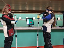 Die Jugendlichen teigen volle Konzentration